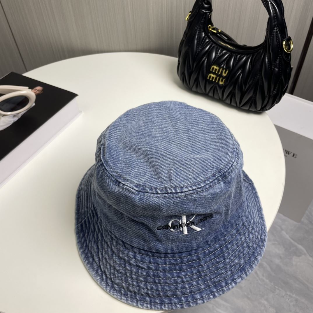 Louis Vuitton Caps